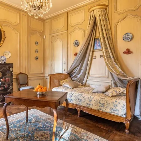 D'exception Dans Le Chateau De Lacypierre * Saint-Crépin-et-Carlucet